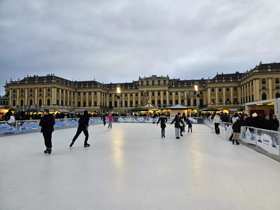 Ice rink at the Schönbrunn Christmas Market