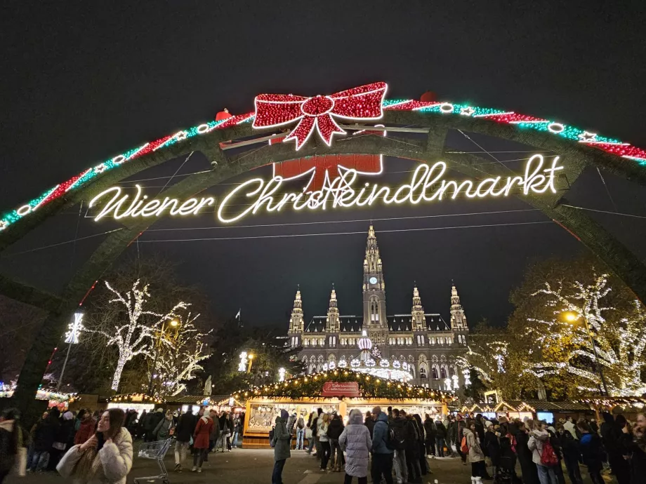 Christmas market in front of the town hall