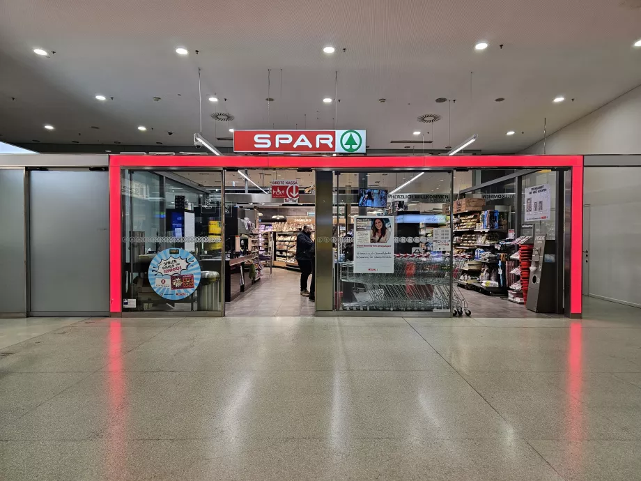 Supermarket Spar, public part