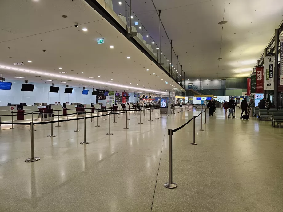 Departure hall