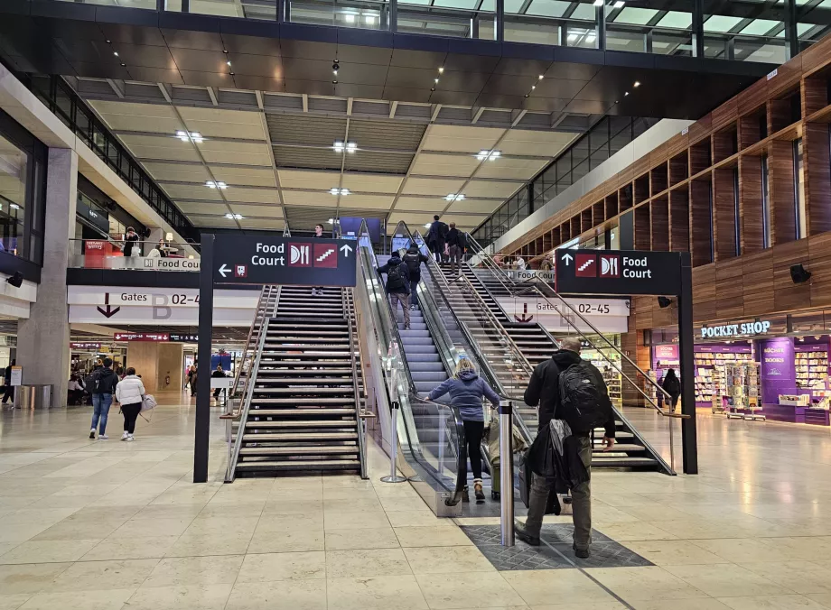 Food Court, transit section