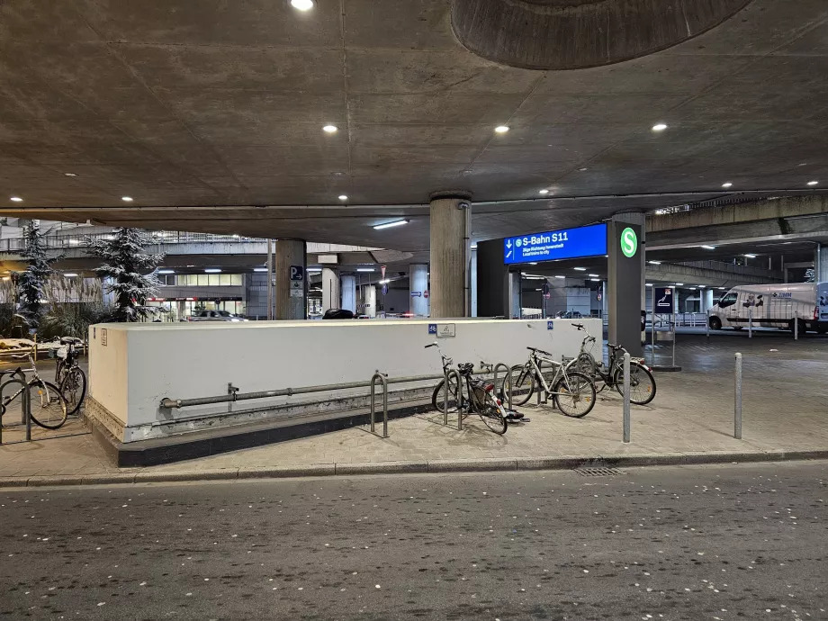 Entrance to the S-Bahn station