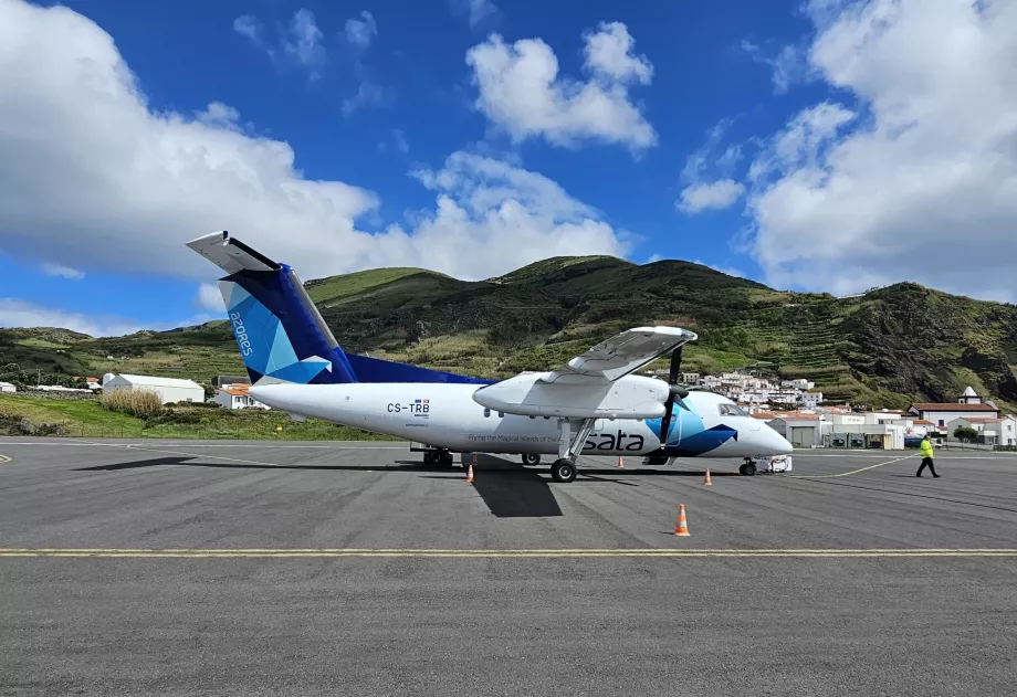 Plane at Corvo airport