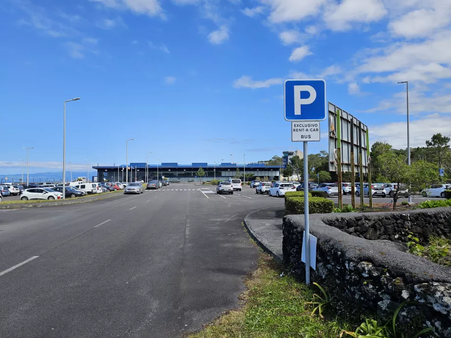 Car rental car park, Pico airport