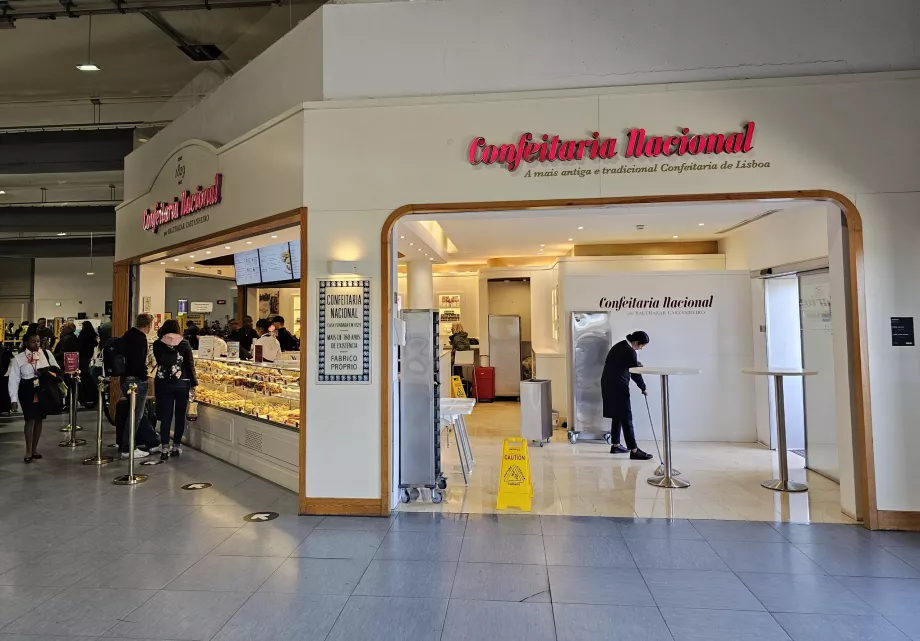 The only café in the public area of Terminal 2