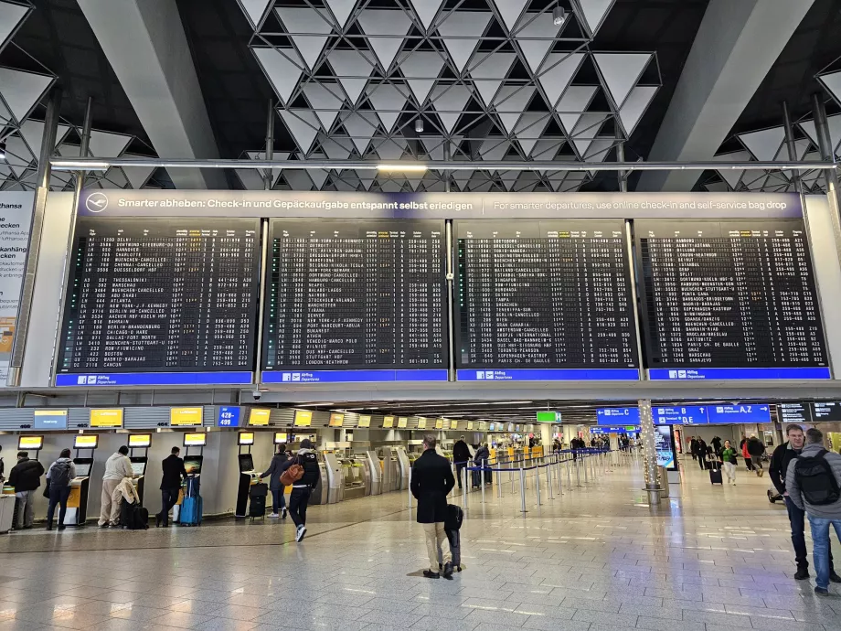 Departure board, Frankfurt Airport