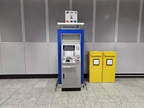 Deutsche Bank ATM, Arrivals Hall, Terminal 1