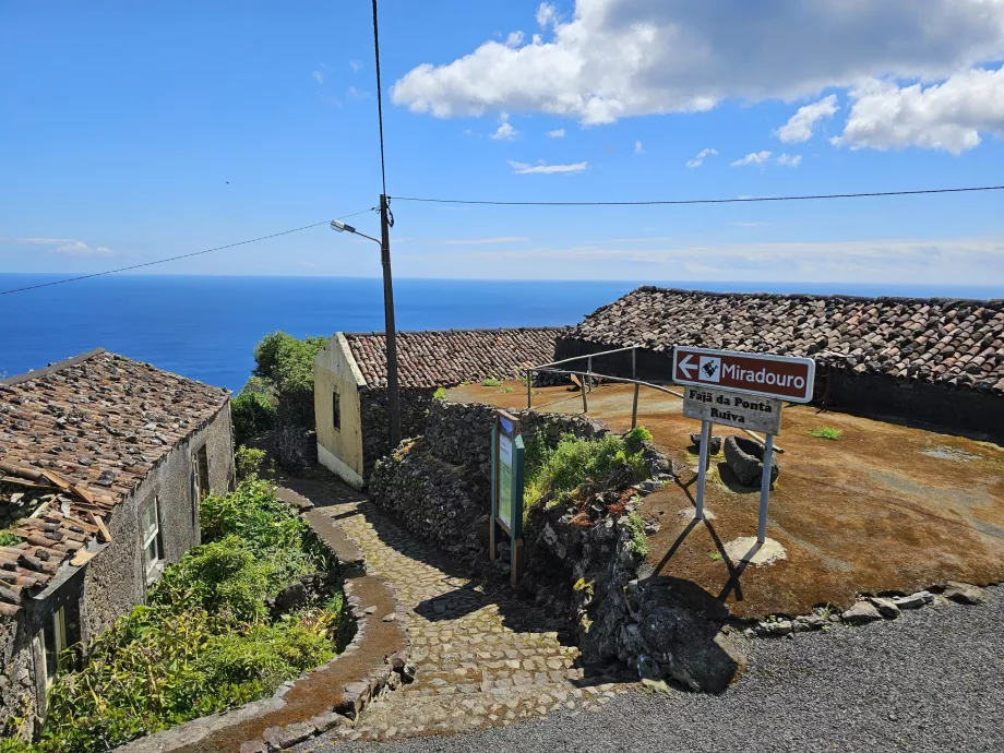 Ponta Ruiva village centre