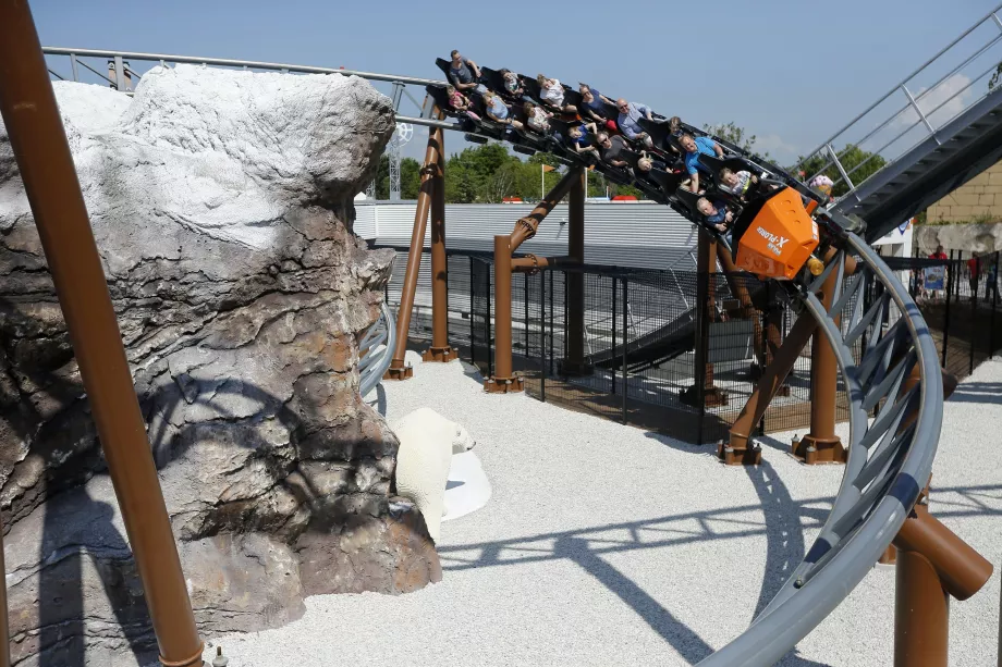 Polar-X roller coaster Legoland