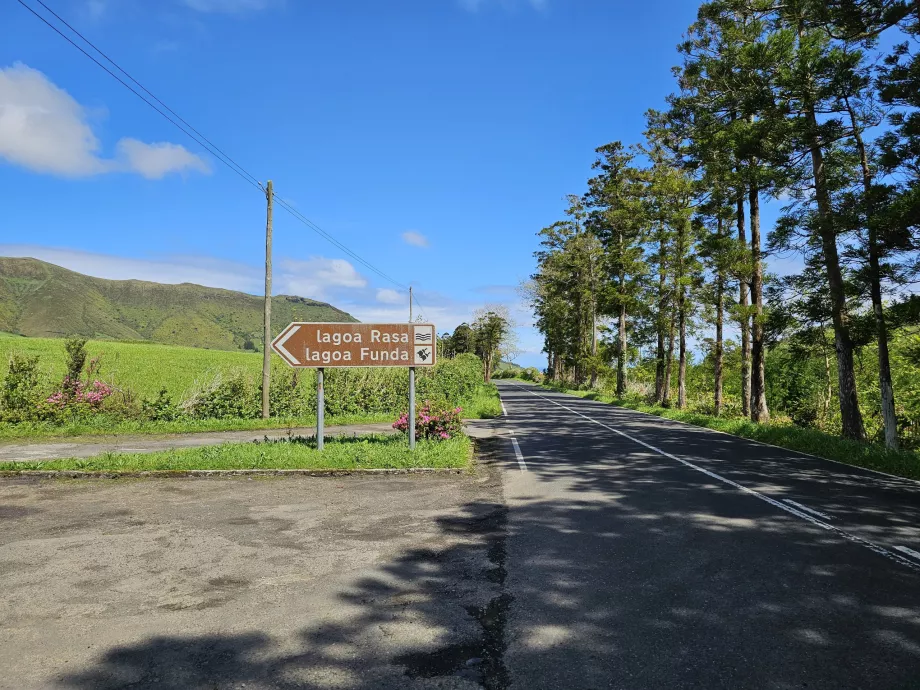 Signs to tourist attractions