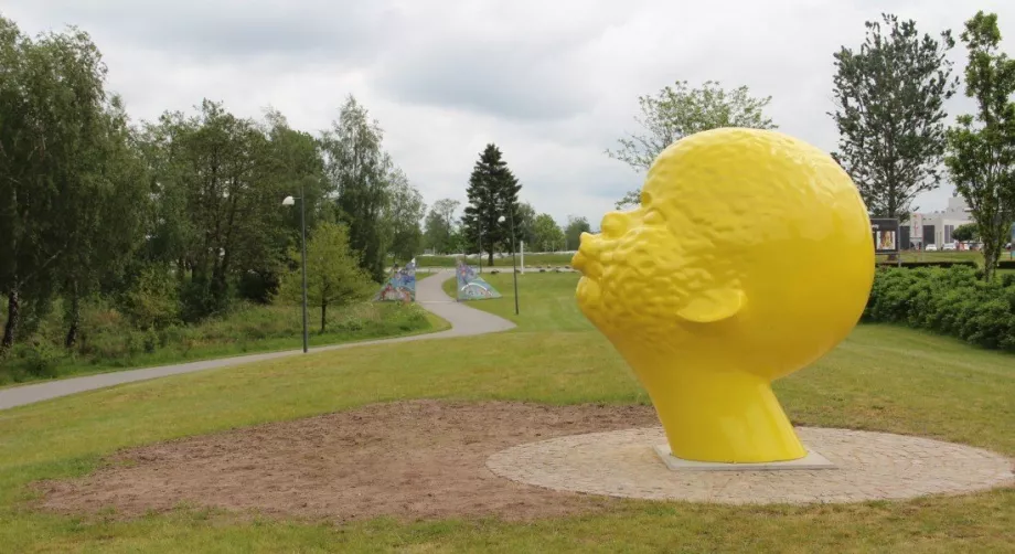 Give me a kiss - Billund