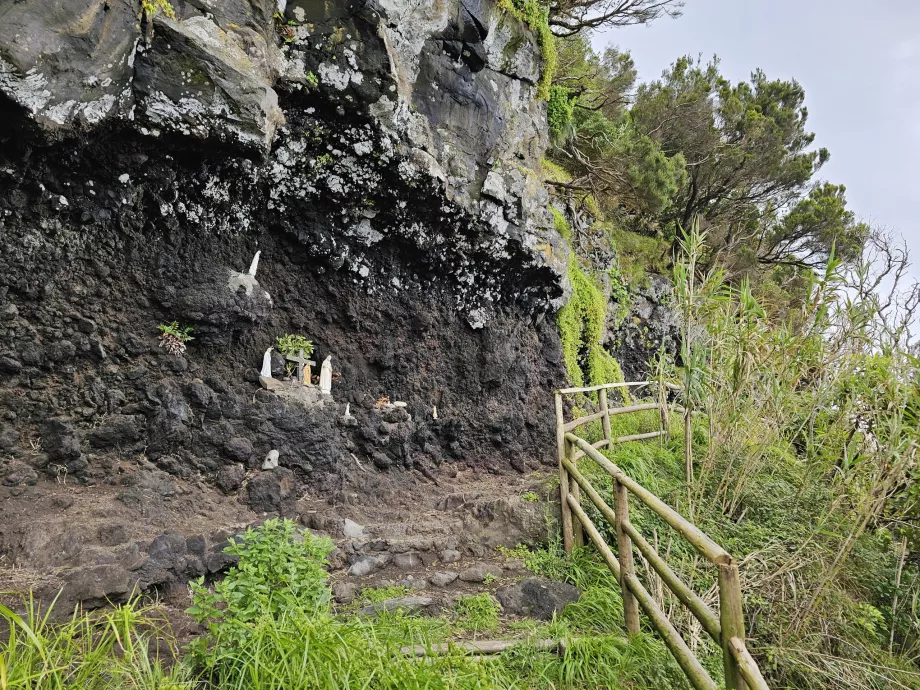 Cave chapel at Faja do Lopo Vaz