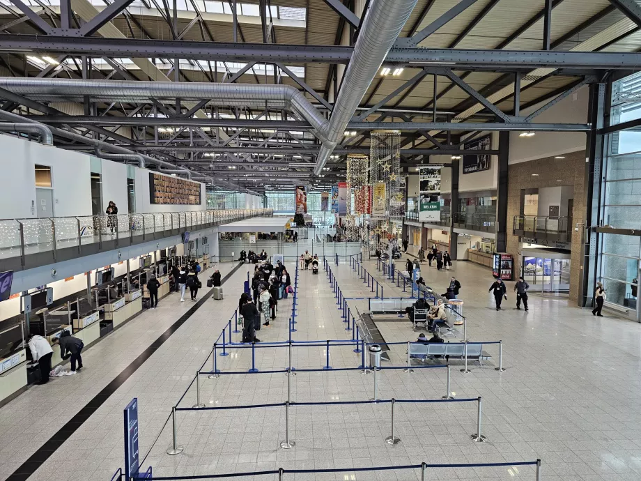 Public area of Weeze Airport