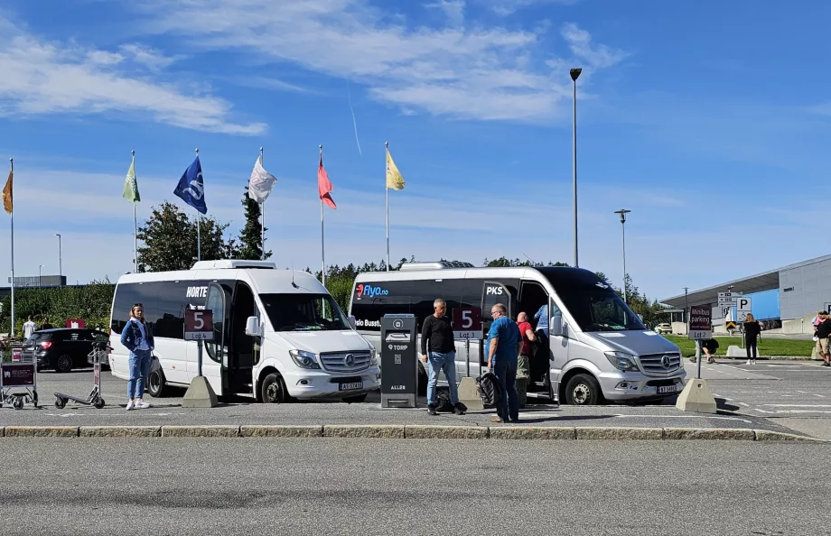 Flyo minibuses