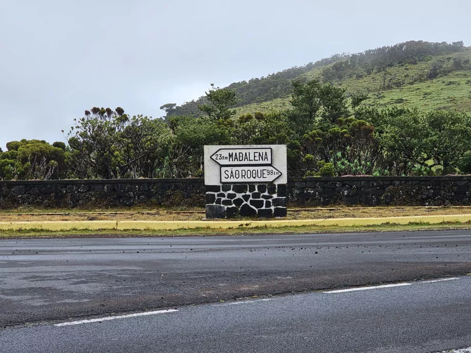 Signs on inland roads