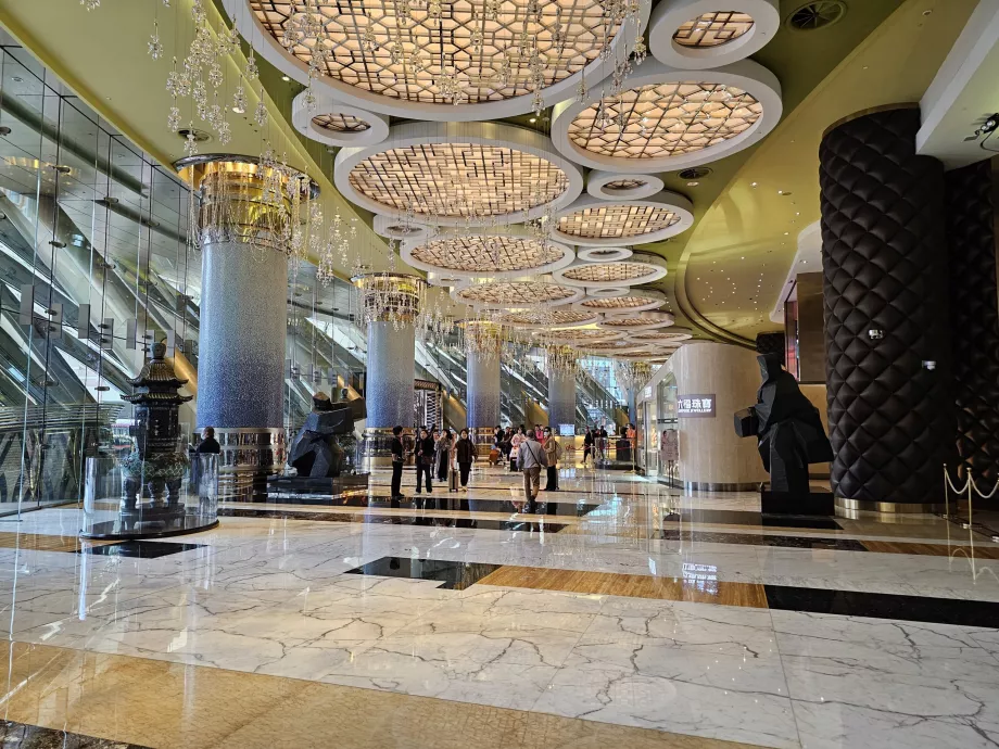 Hotel Grand Lisboa interior