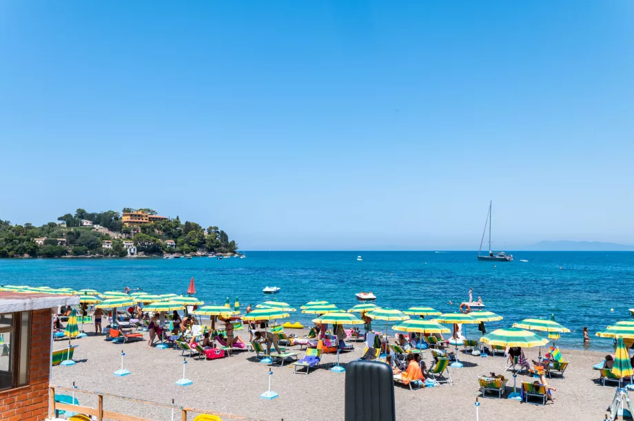 Porto Santo Stefano, beach