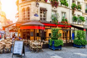Parisian cafés