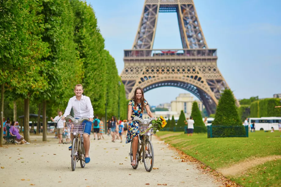 Cycling Paris