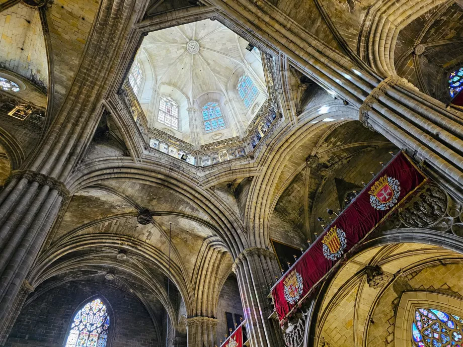 Barcelona Cathedral, interior