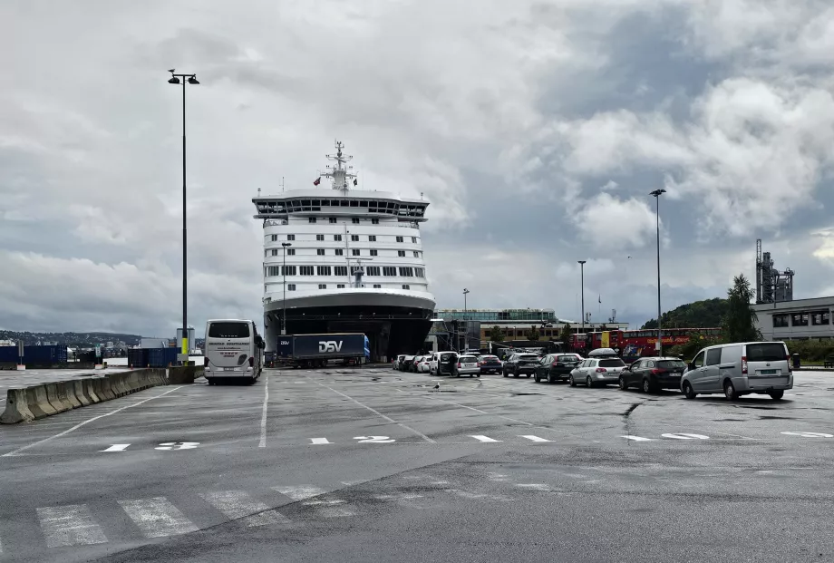 DFDS ferry