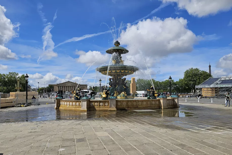 Fountain on Place de la Concorde