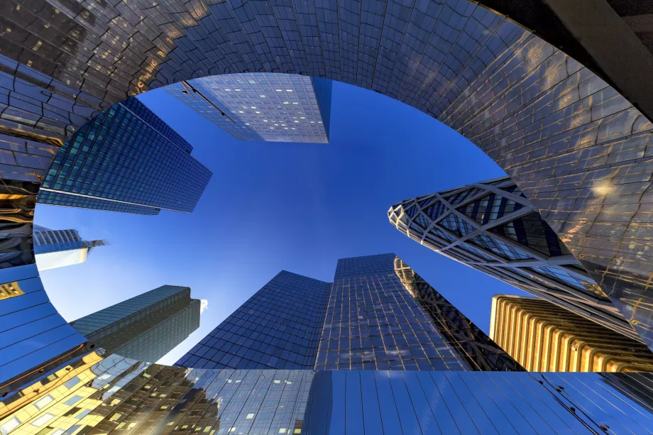 La Defense bottom view