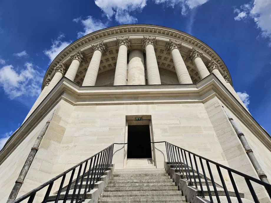 Stairs to the Pantheon's lookout