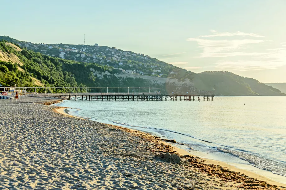 Golden Sands Beach