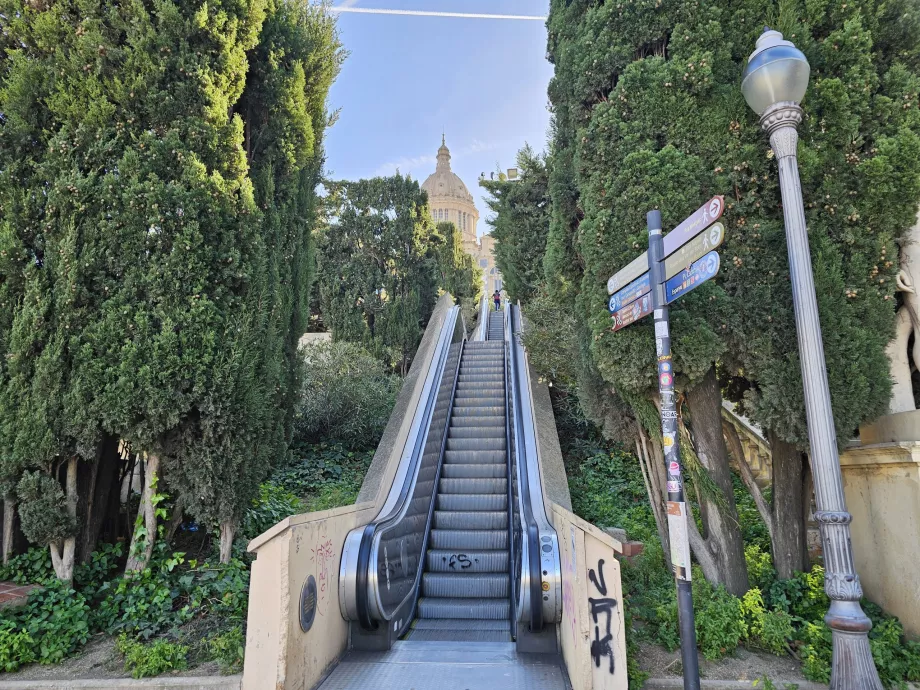 Escalators to Palau Nacional