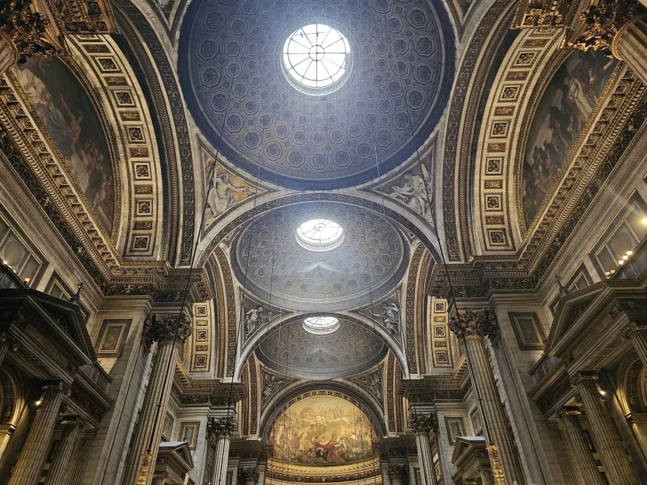 Church of Madeleine, roof