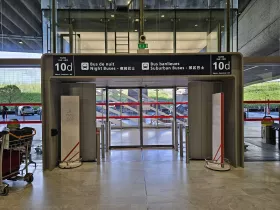 Exit to bus number 350, departure floor, Terminal 1