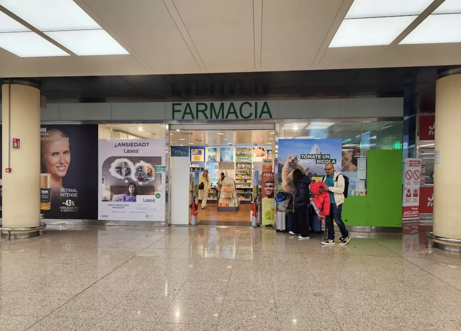 Pharmacy in Terminal 2