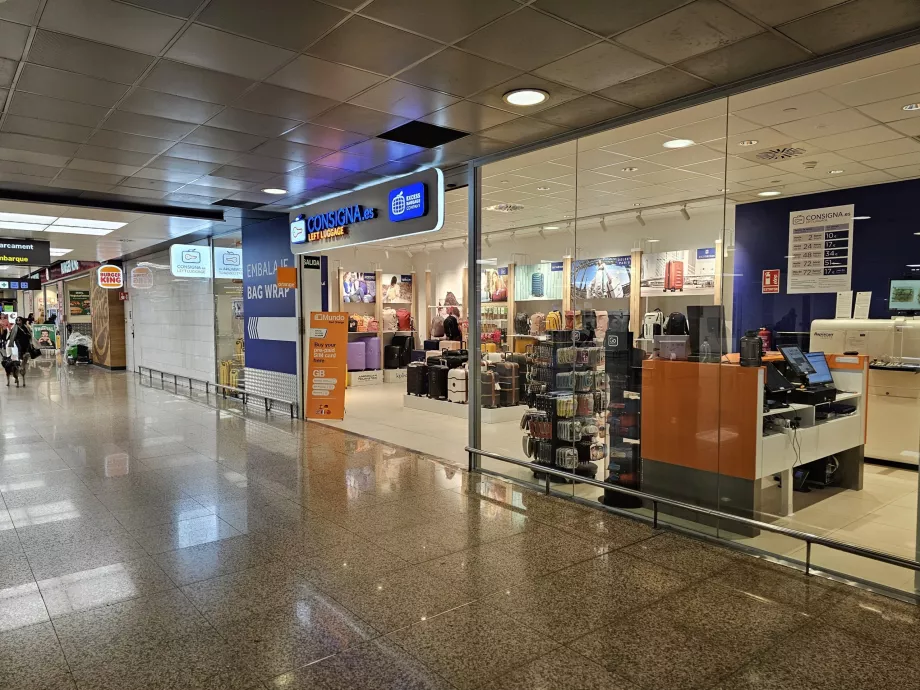 Baggage storage, Terminal 2