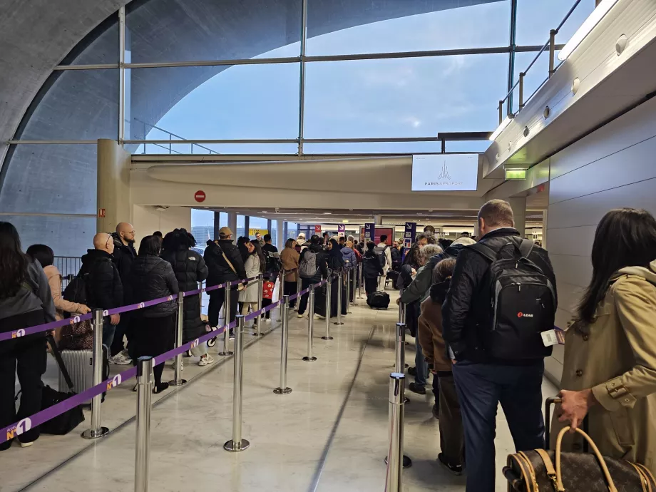 Queues for passport control at transfer