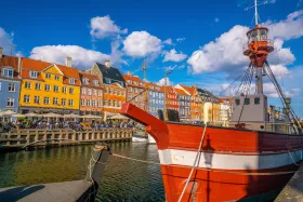 Old ships Nyhavn