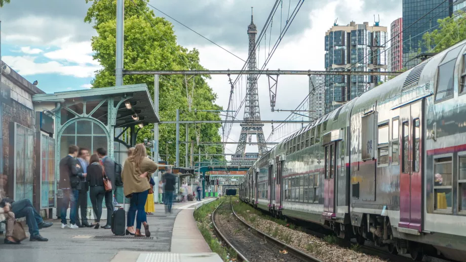 RER train