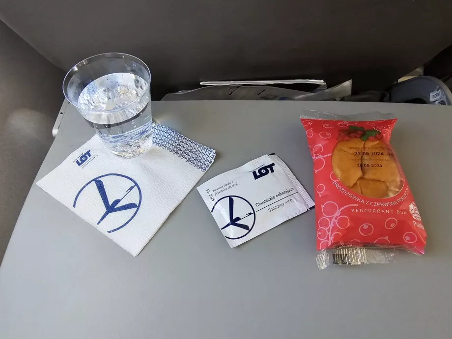 Free refreshments on a flight in Europe