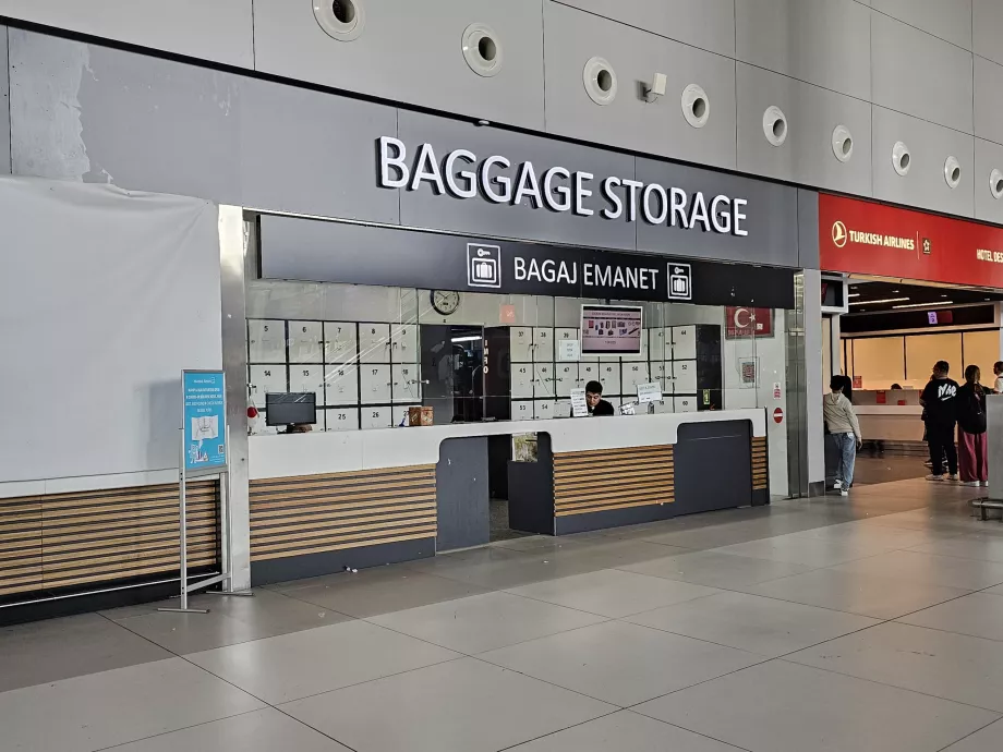 Luggage storage