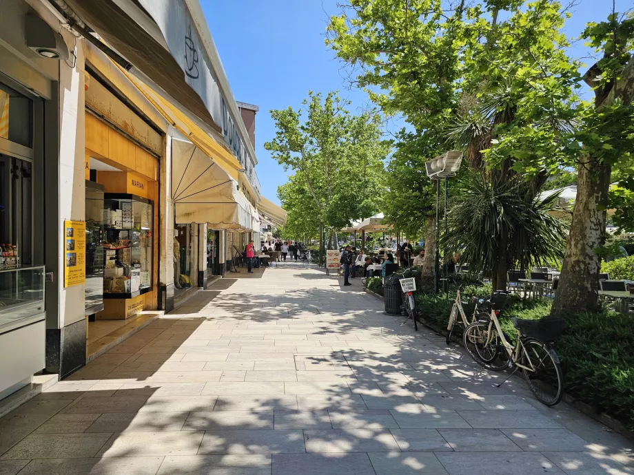 Main street, Lido di Venezia