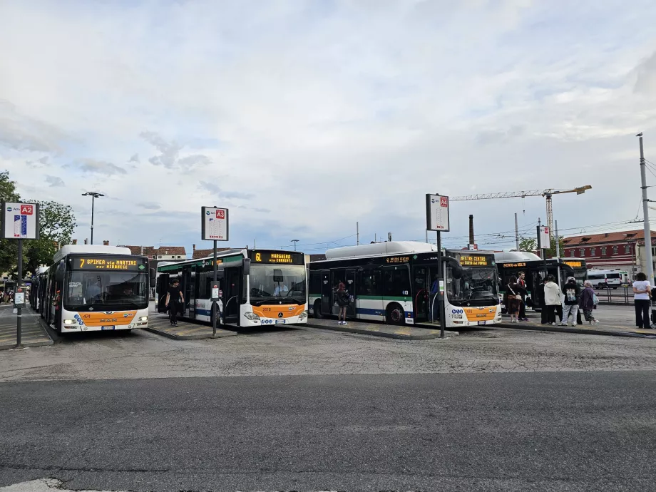 Bus stops in Piazzale Roma