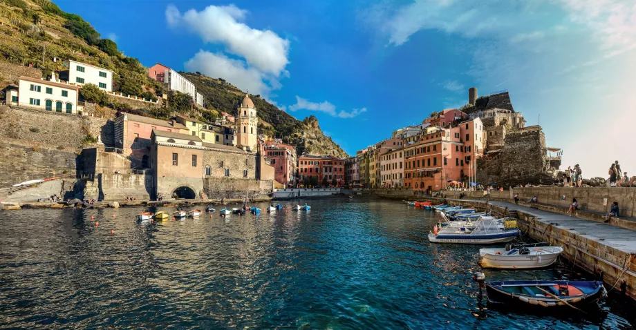 Vernazza from the port