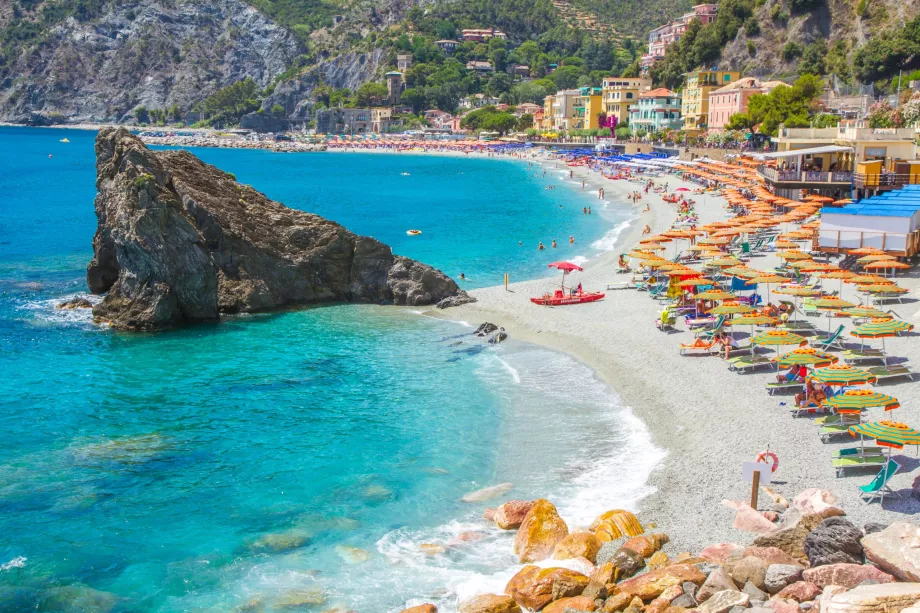 Monterosso al Mare beach