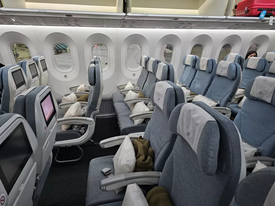 Royal Brunei Airlines seats, Boeing 787