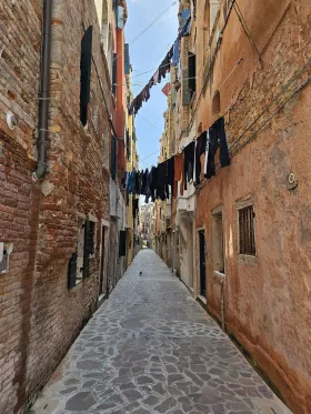 Hanging clothes in the streets of Venice