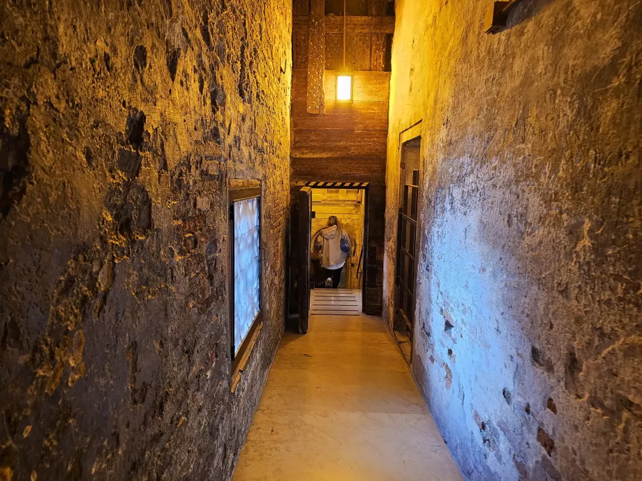 Interior of Ponte dei Sospiri