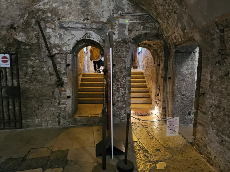 Interior of Ponte dei Sospiri