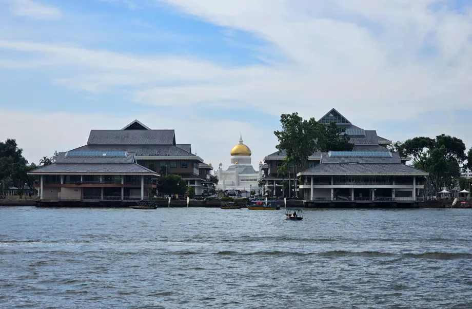 View of Omar Ali Saifuddien Mosque from Kampong Ayer