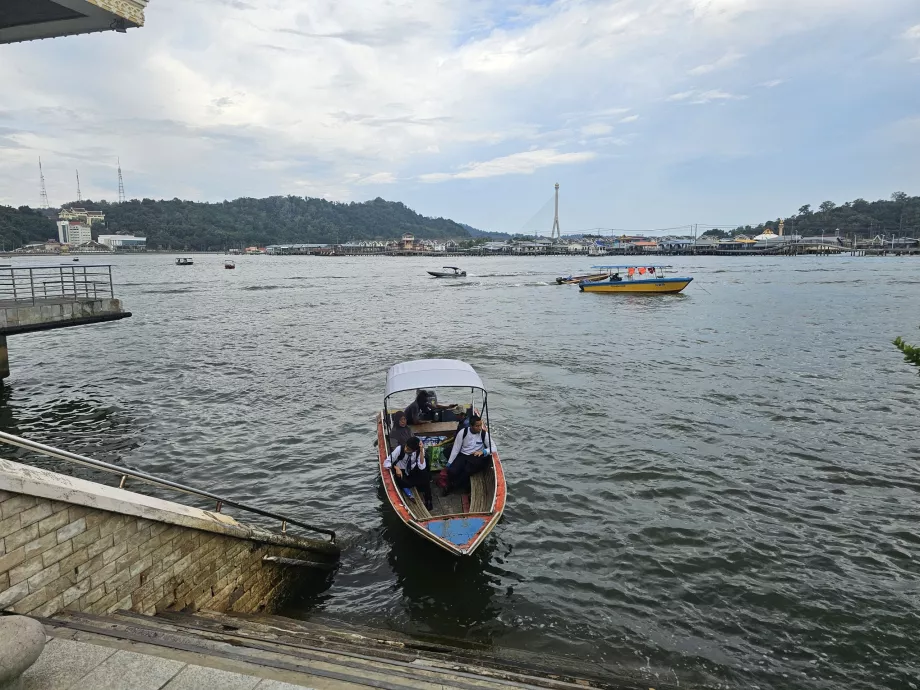 Ferry to Kampong Ayer