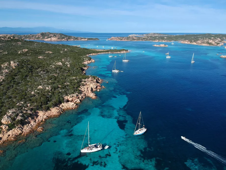 Boats to La Maddalena